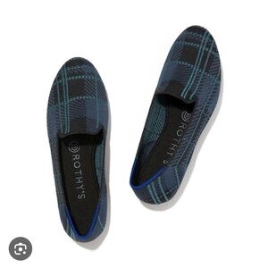 Rothy’s navy plaid loafer